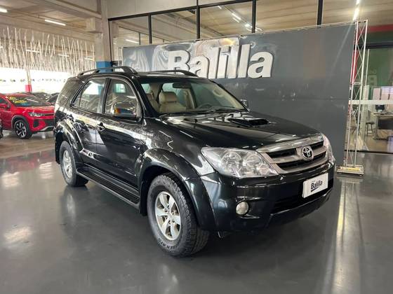 TOYOTA HILUX SW4 3.0 SRV 4X4 16V TURBO INTERCOOLER DIESEL 4P AUTOMÁTICO